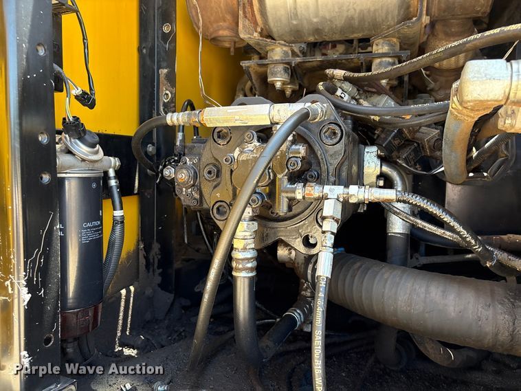 image for item EU0635 2013 Kobelco SK210LC excavator