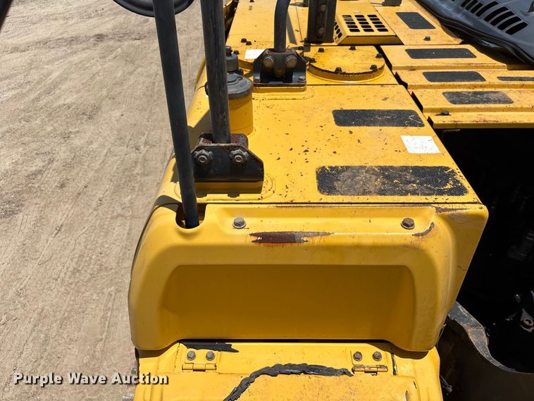 image for item EU0635 2013 Kobelco SK210LC excavator