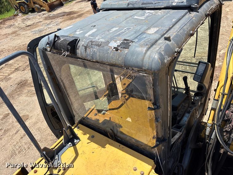 image for item EU0635 2013 Kobelco SK210LC excavator