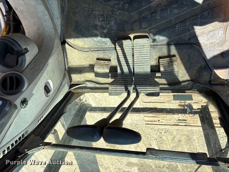 image for item EU0635 2013 Kobelco SK210LC excavator