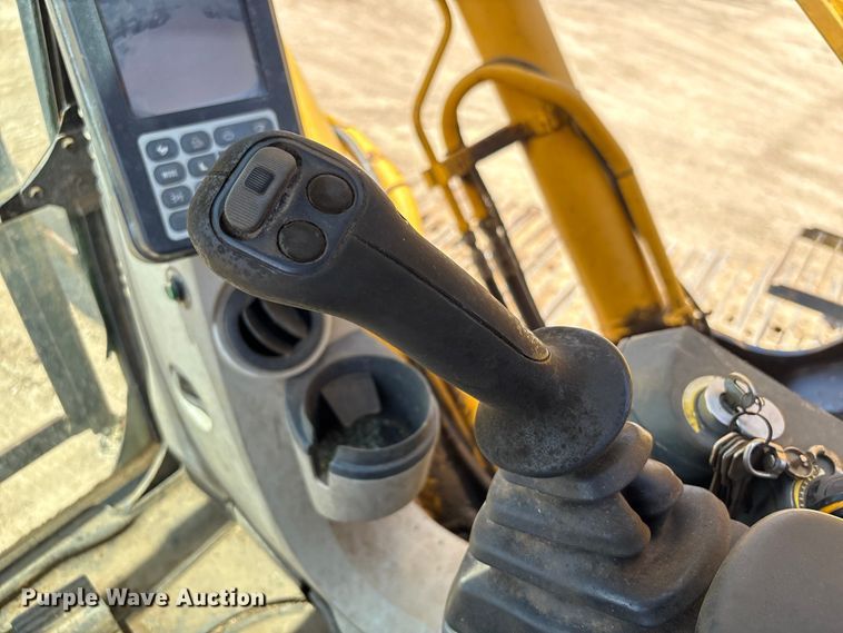 image for item EU0635 2013 Kobelco SK210LC excavator