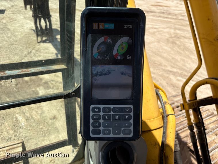 image for item EU0635 2013 Kobelco SK210LC excavator