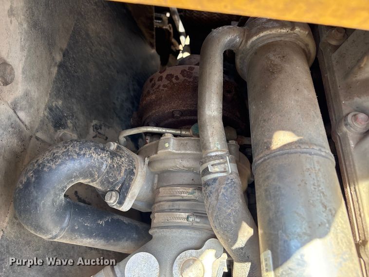 image for item EU0635 2013 Kobelco SK210LC excavator