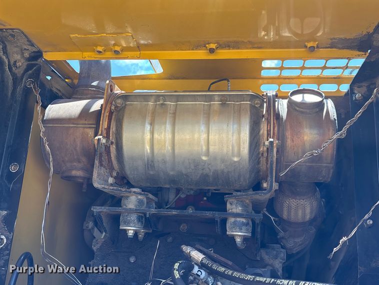image for item EU0635 2013 Kobelco SK210LC excavator