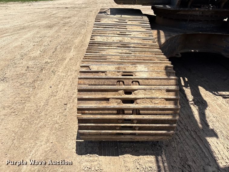 image for item EU0635 2013 Kobelco SK210LC excavator