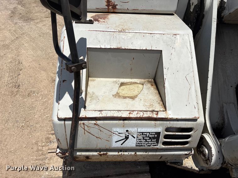 image for item EU0636 2008 Link Belt 330LX excavator