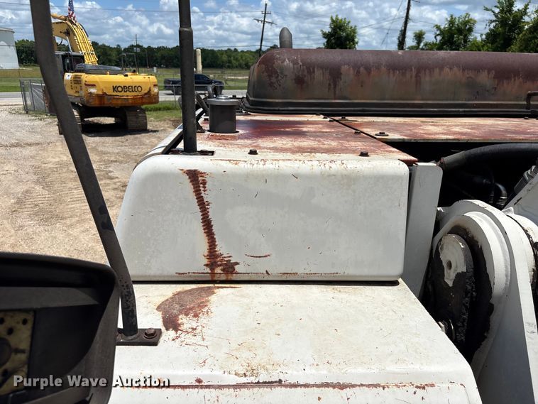 image for item EU0636 2008 Link Belt 330LX excavator