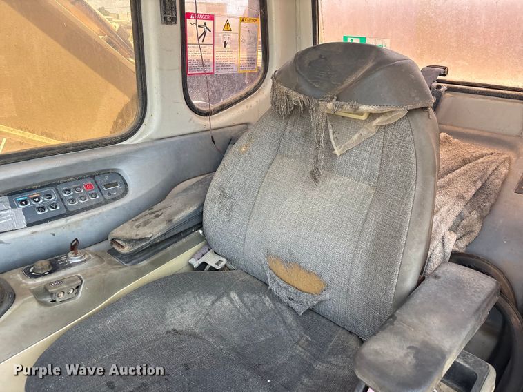 image for item EU0636 2008 Link Belt 330LX excavator