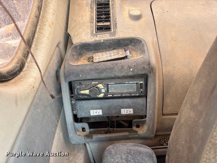image for item EU0636 2008 Link Belt 330LX excavator