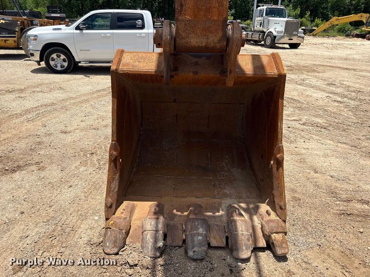 image for item EU0637 2014 Kobelco SK350LC excavator