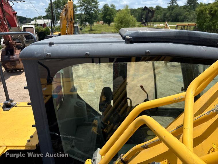 image for item EU0637 2014 Kobelco SK350LC excavator