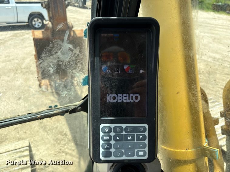 image for item EU0637 2014 Kobelco SK350LC excavator