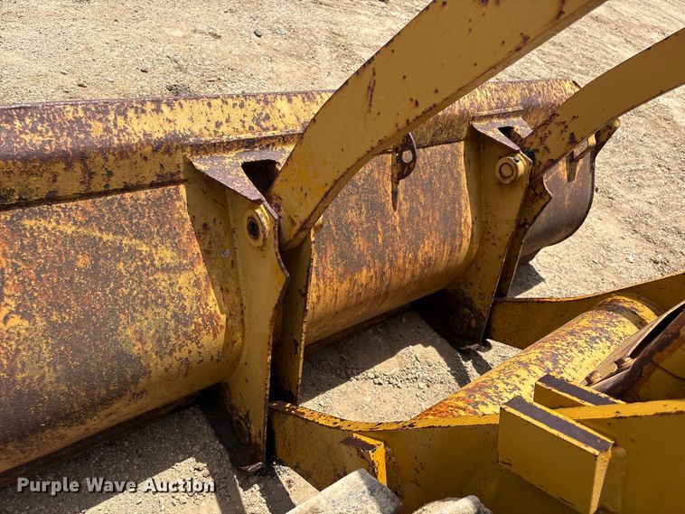 image for item EU0639 Mitsubishi BS3F track loader