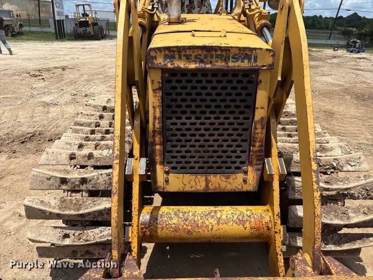 image for item EU0639 Mitsubishi BS3F track loader