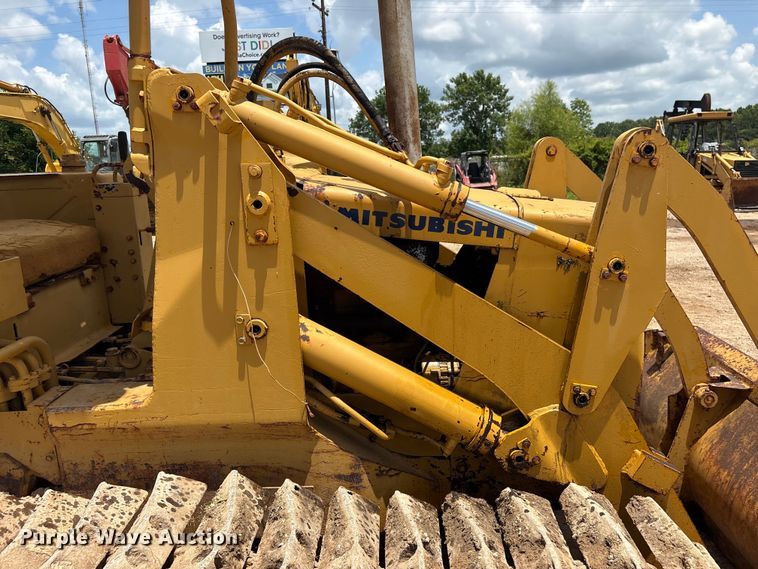 image for item EU0639 Mitsubishi BS3F track loader