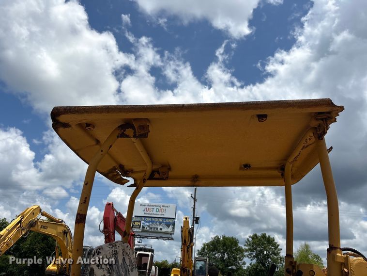 image for item EU0639 Mitsubishi BS3F track loader