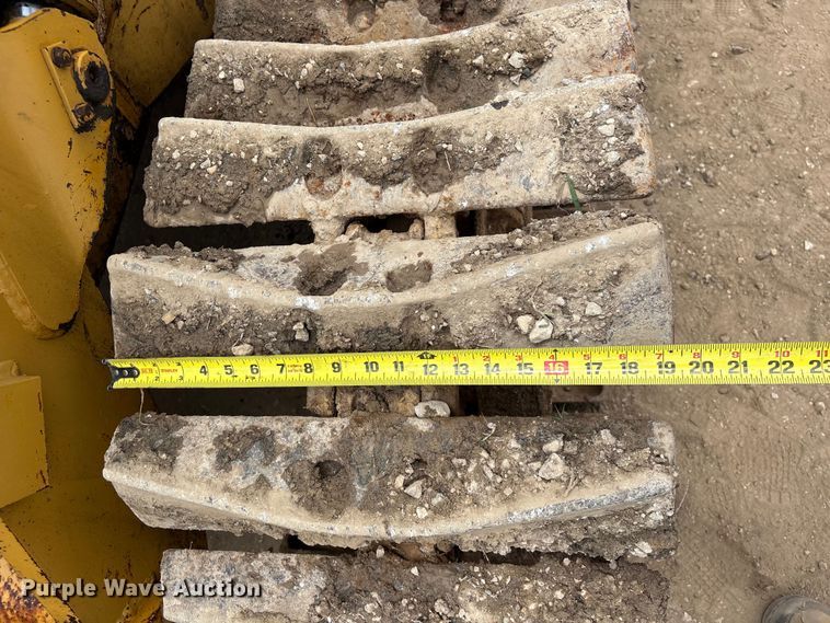 image for item EU0639 Mitsubishi BS3F track loader