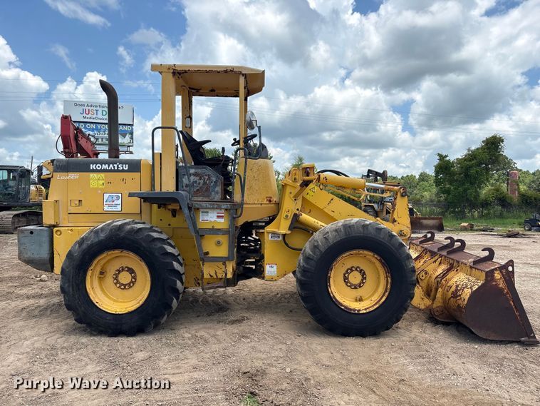 image for item EU0640 1998 Komatsu WA120-3L wheel loader