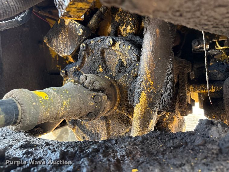 image for item EU0640 1998 Komatsu WA120-3L wheel loader