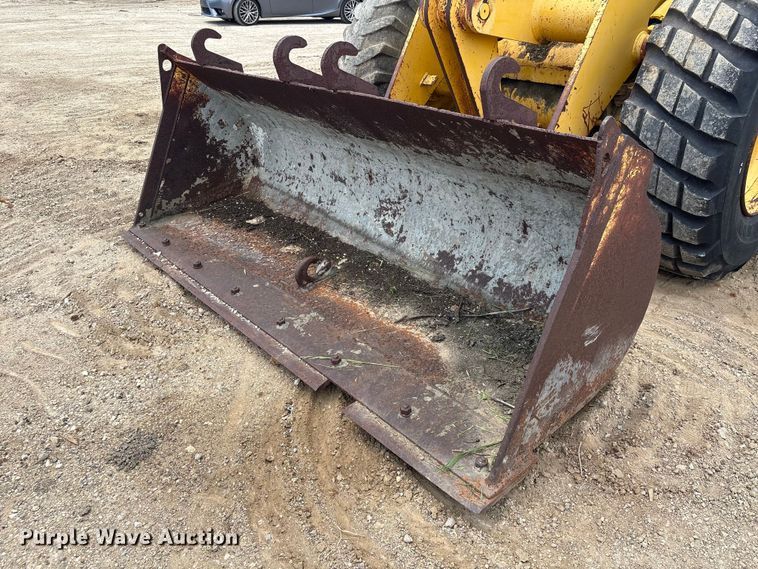 image for item EU0640 1998 Komatsu WA120-3L wheel loader