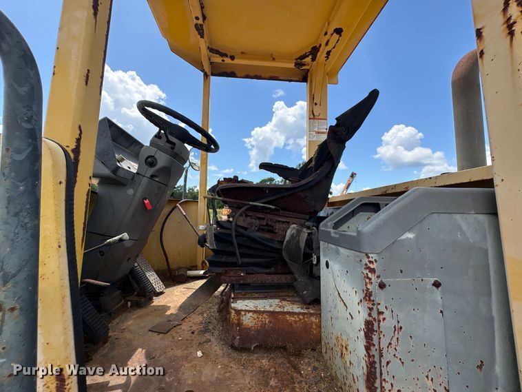 image for item EU0640 1998 Komatsu WA120-3L wheel loader