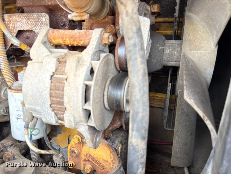 image for item EU0640 1998 Komatsu WA120-3L wheel loader
