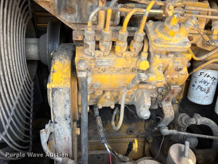 image for item EU0640 1998 Komatsu WA120-3L wheel loader
