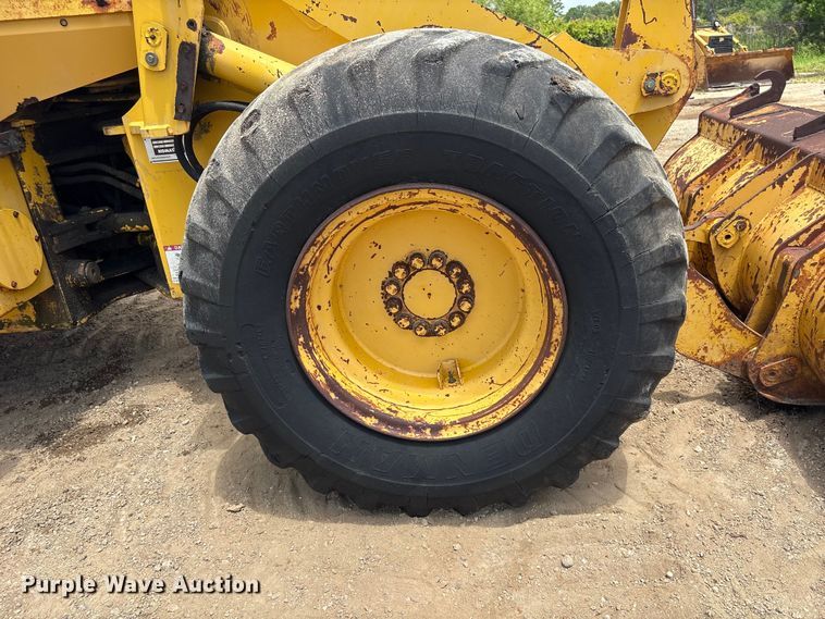 image for item EU0640 1998 Komatsu WA120-3L wheel loader