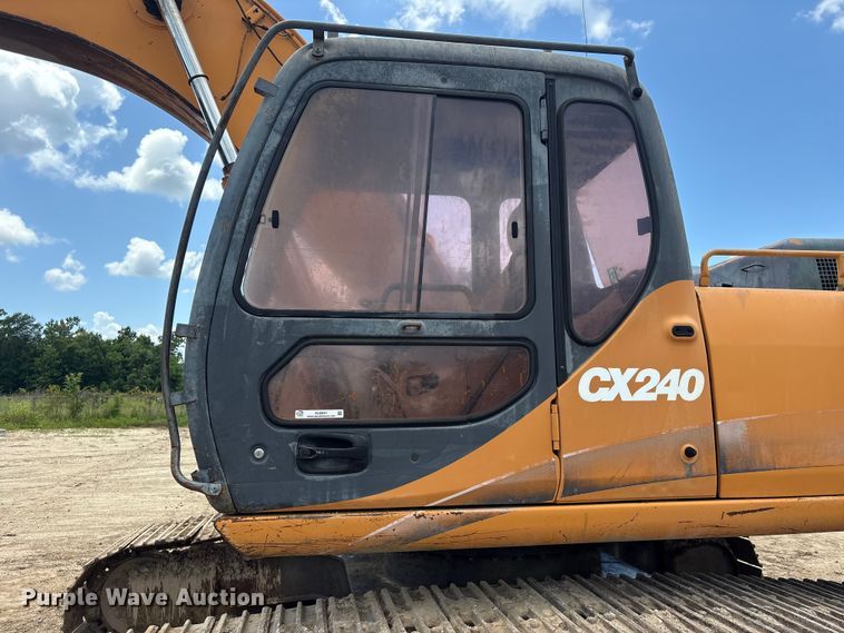 image for item EU0641 2006 Case CX240 excavator