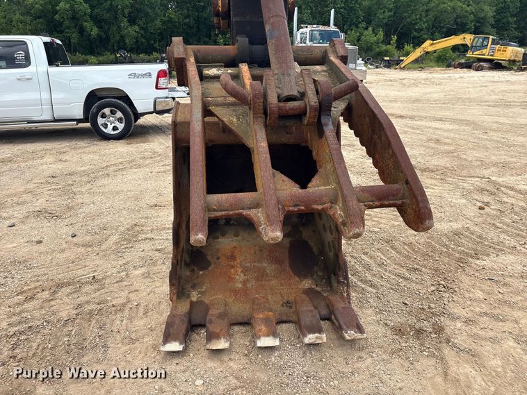 image for item EU0641 2006 Case CX240 excavator