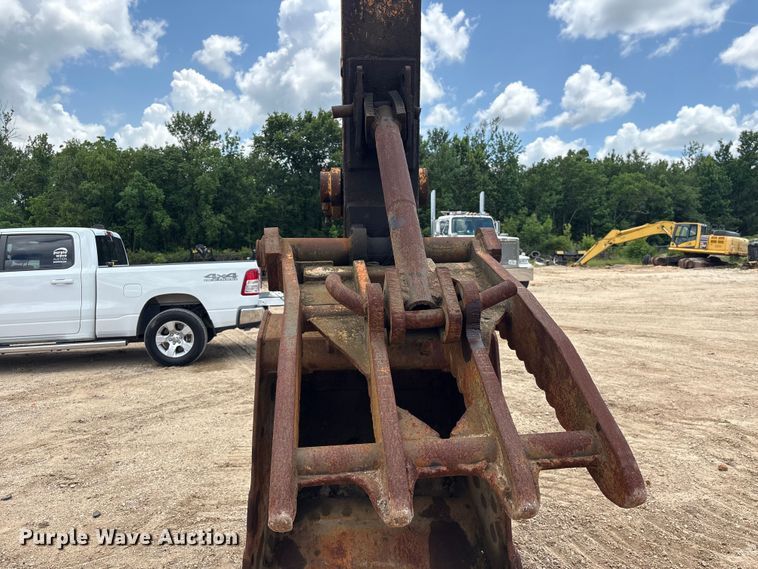 image for item EU0641 2006 Case CX240 excavator