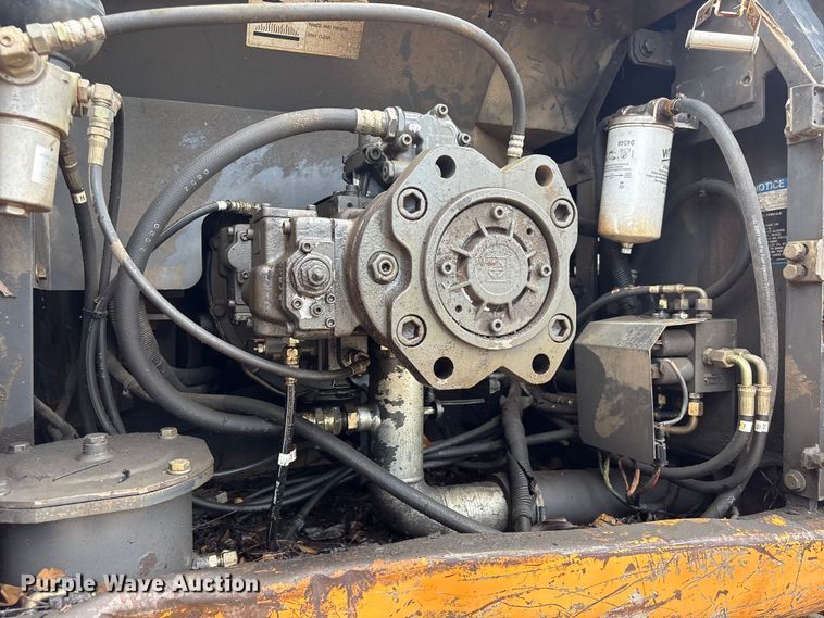 image for item EU0641 2006 Case CX240 excavator