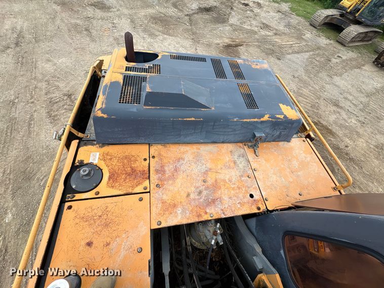 image for item EU0641 2006 Case CX240 excavator