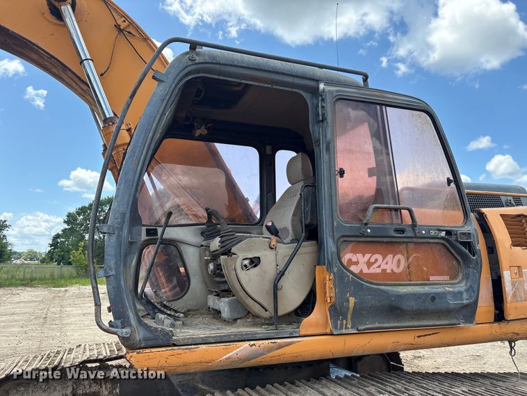 image for item EU0641 2006 Case CX240 excavator