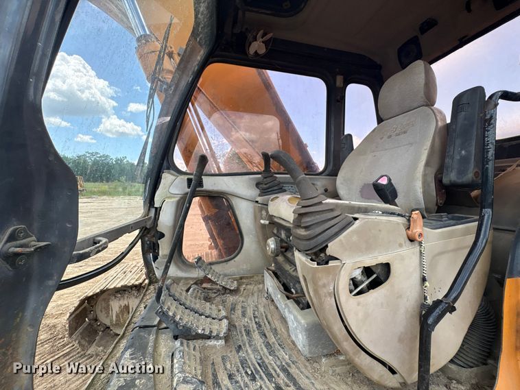 image for item EU0641 2006 Case CX240 excavator