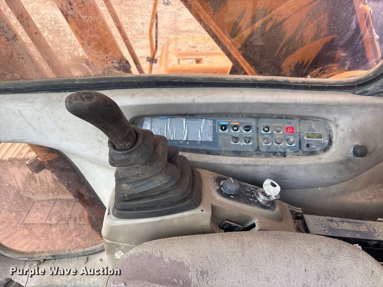 image for item EU0641 2006 Case CX240 excavator
