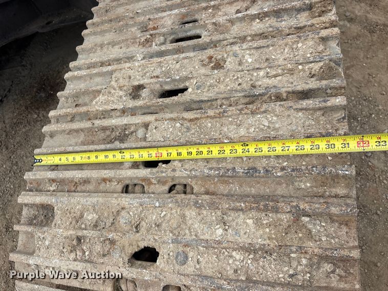 image for item EU0641 2006 Case CX240 excavator