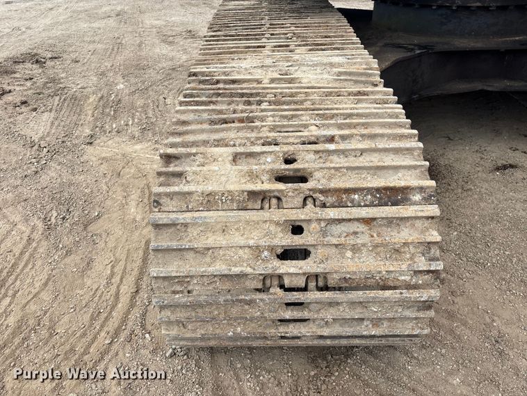 image for item EU0641 2006 Case CX240 excavator