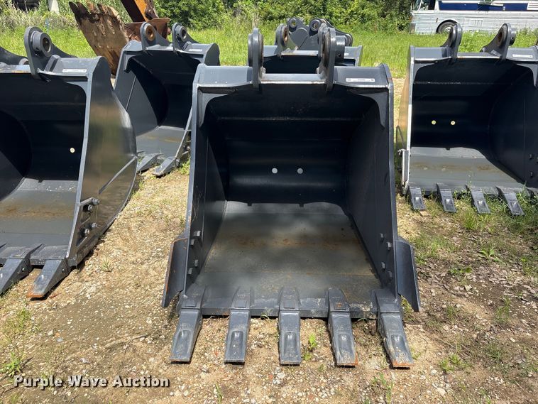 image for item EU0668 Smartcharm SCGB200-CAT320D-42GP excavator bucket