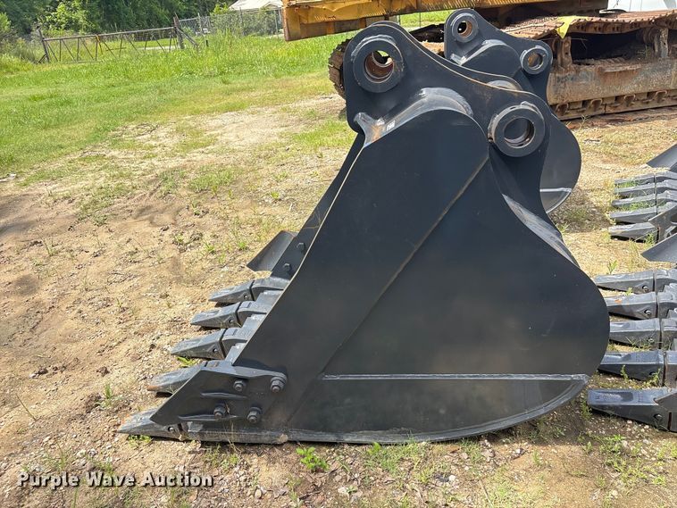 image for item EU0668 Smartcharm SCGB200-CAT320D-42GP excavator bucket