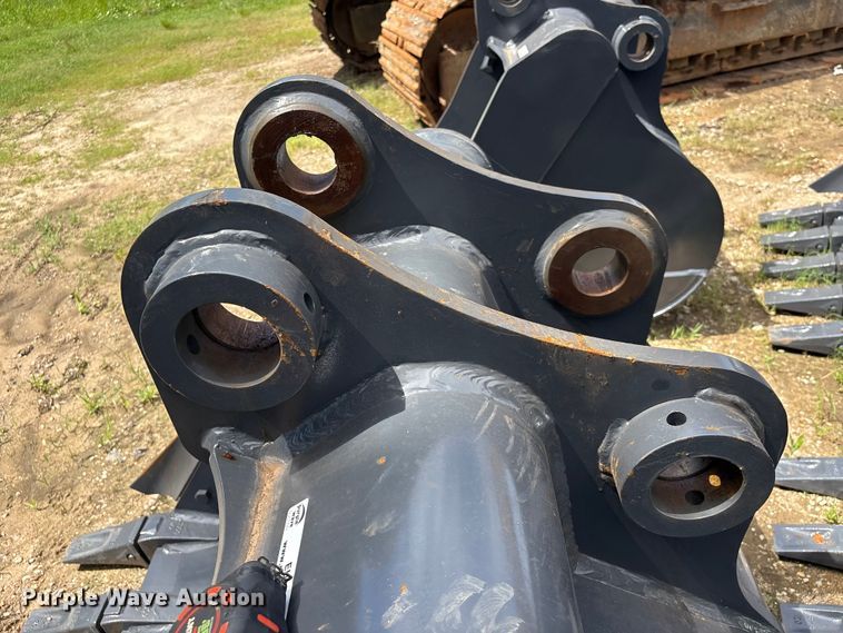 image for item EU0668 Smartcharm SCGB200-CAT320D-42GP excavator bucket