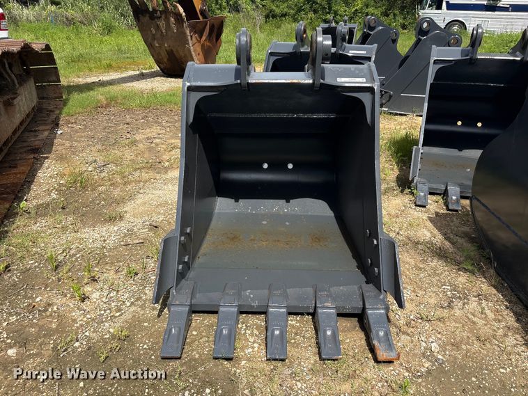 image for item EU0669 Smartcharm SCGB200-CAT320D-42GP excavator bucket