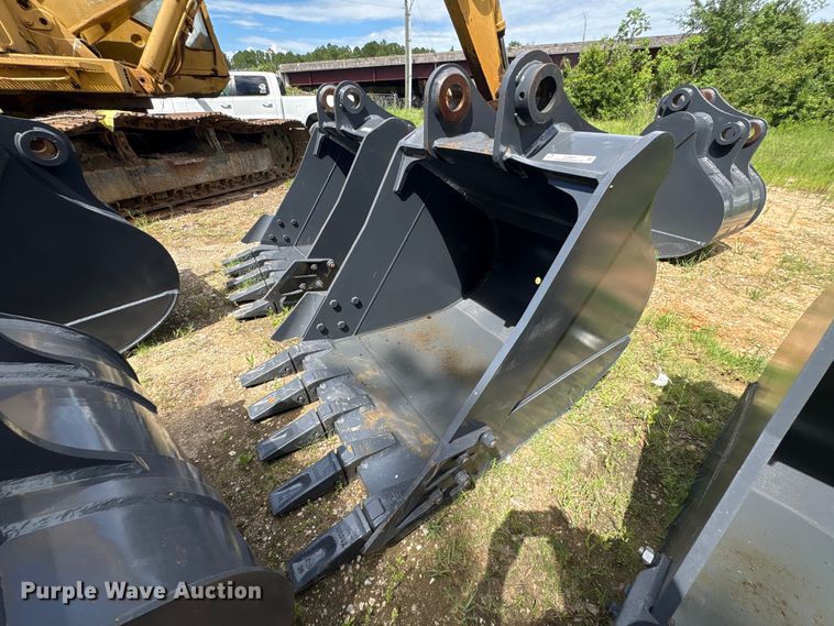 image for item EU0671 Smartcharm SCGB200-CAT320D-42GP excavator bucket