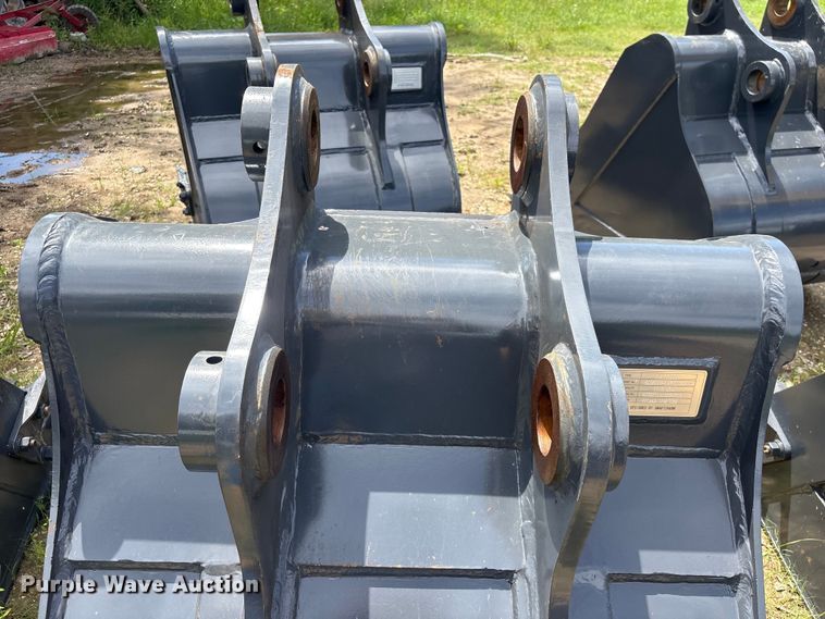 image for item EU0671 Smartcharm SCGB200-CAT320D-42GP excavator bucket