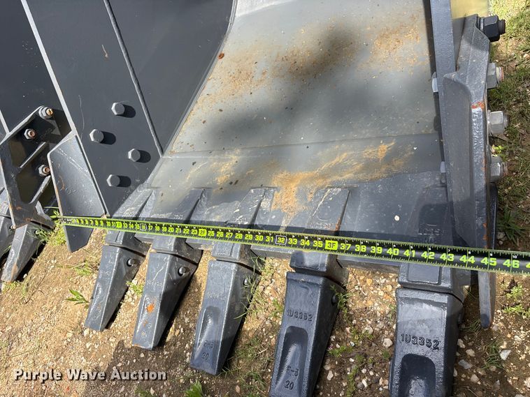 image for item EU0671 Smartcharm SCGB200-CAT320D-42GP excavator bucket