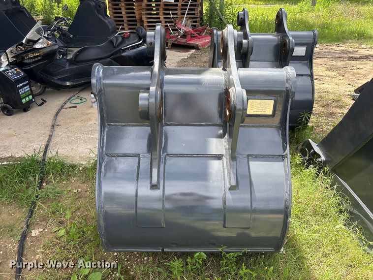 image for item EU0673 Smartcharm SCGB200-CAT320D-42GP excavator bucket