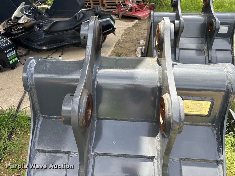 image for item EU0673 Smartcharm SCGB200-CAT320D-42GP excavator bucket