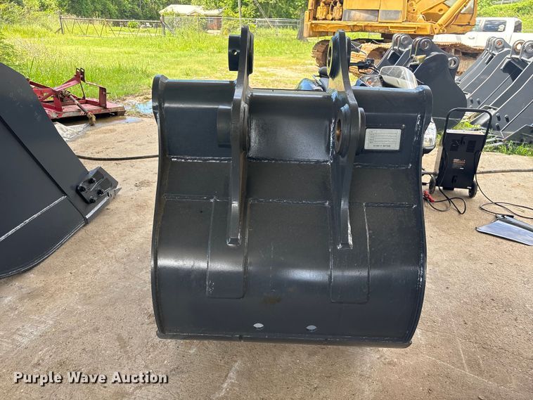 image for item EU0674 Smartcharm SCGB200-CAT320D-42GP excavator bucket