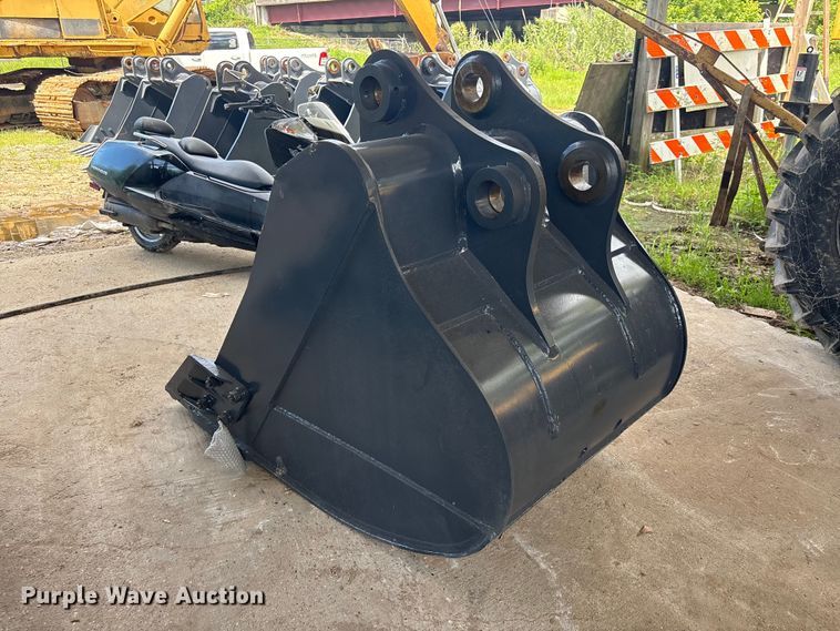 image for item EU0674 Smartcharm SCGB200-CAT320D-42GP excavator bucket