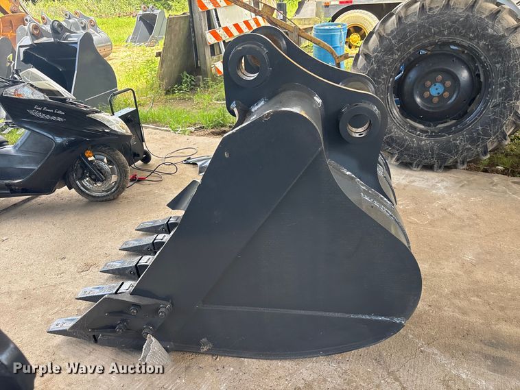 image for item EU0674 Smartcharm SCGB200-CAT320D-42GP excavator bucket